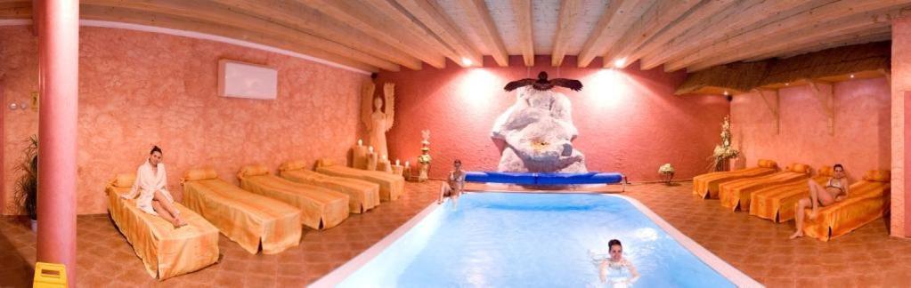 Wellness Hotel Bahenec Eksteriør billede